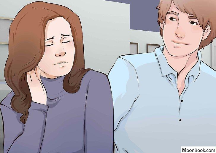 以Comfort a Crying Woman Step 2为标题的图片