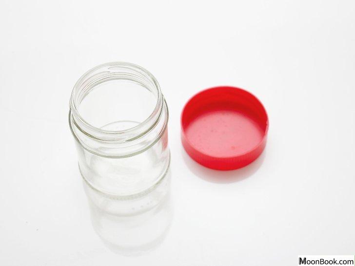 以Make a Fly Trap Step 20为标题的图片