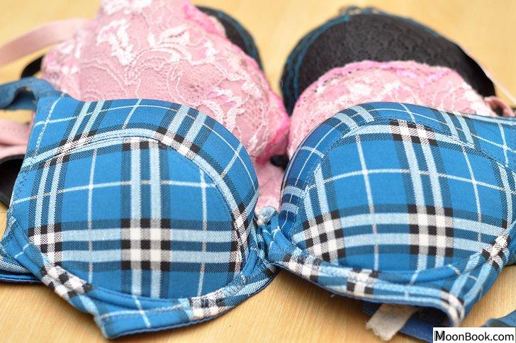 以Naturally Increase Breast Size Step 9为标题的图片
