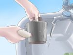 以Reduce Dust in Your House Step 15为标题的图片