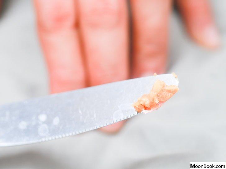 以Remove Gum from Clothes Step 26为标题的图片