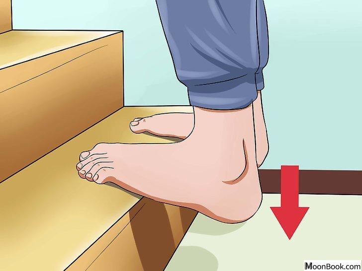 以Soothe a Sore Ankle Step 10为标题的图片