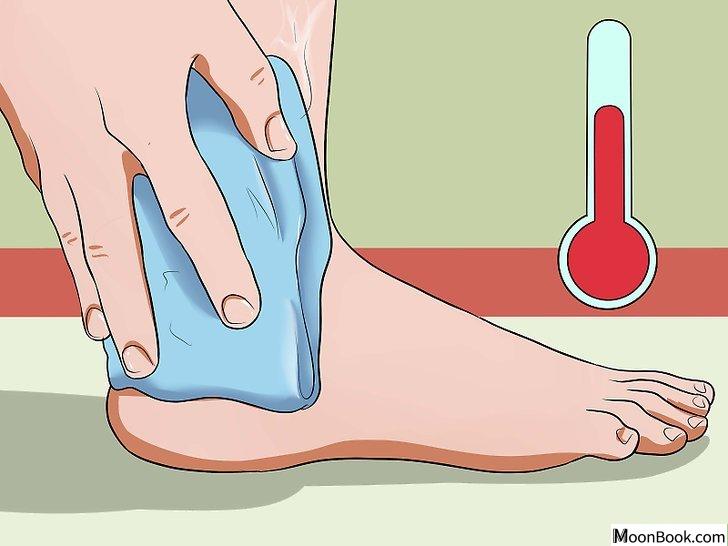 以Soothe a Sore Ankle Step 5为标题的图片