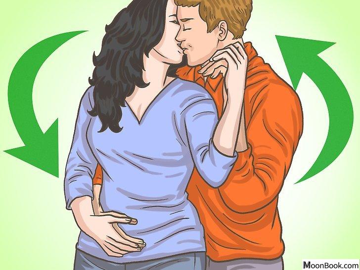 以Use Your Hands During a Kiss Step 9为标题的图片