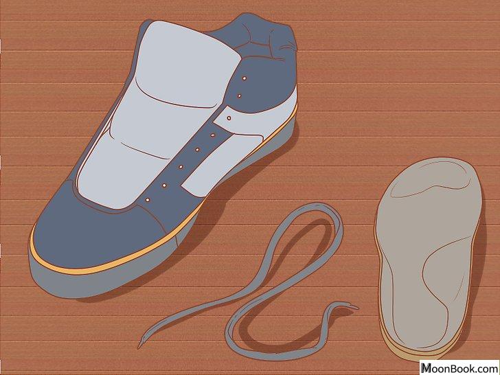 以Wash Shoes in a Washing Machine Step 4为标题的图片